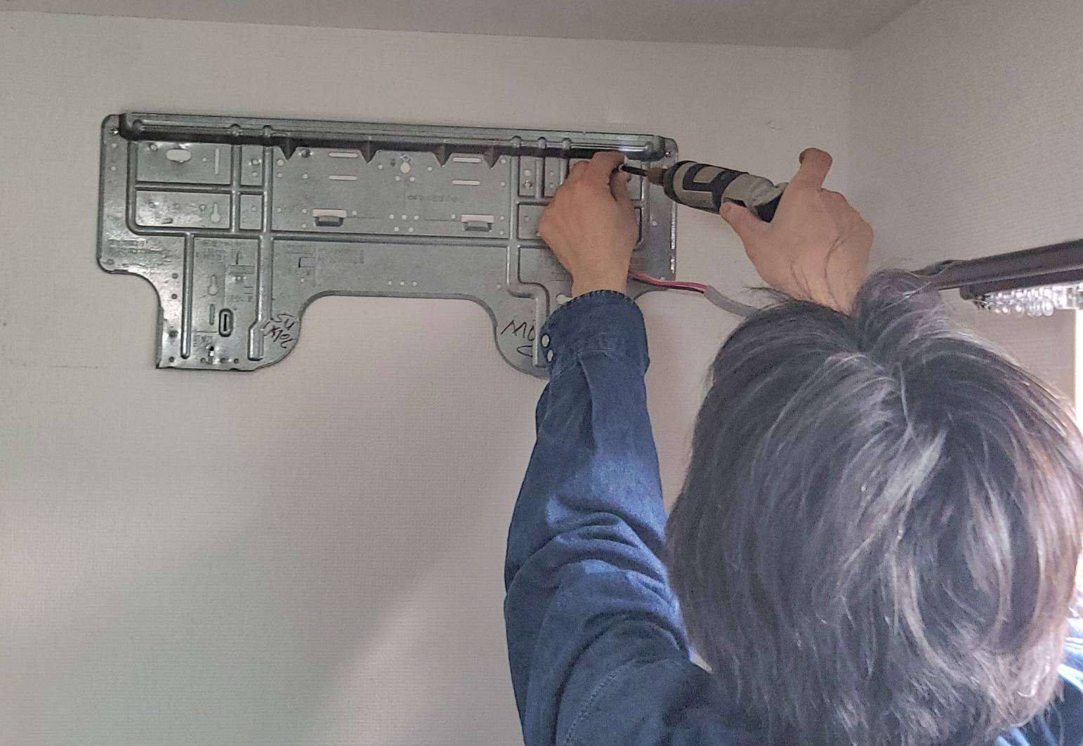 エアコン交換工事様子