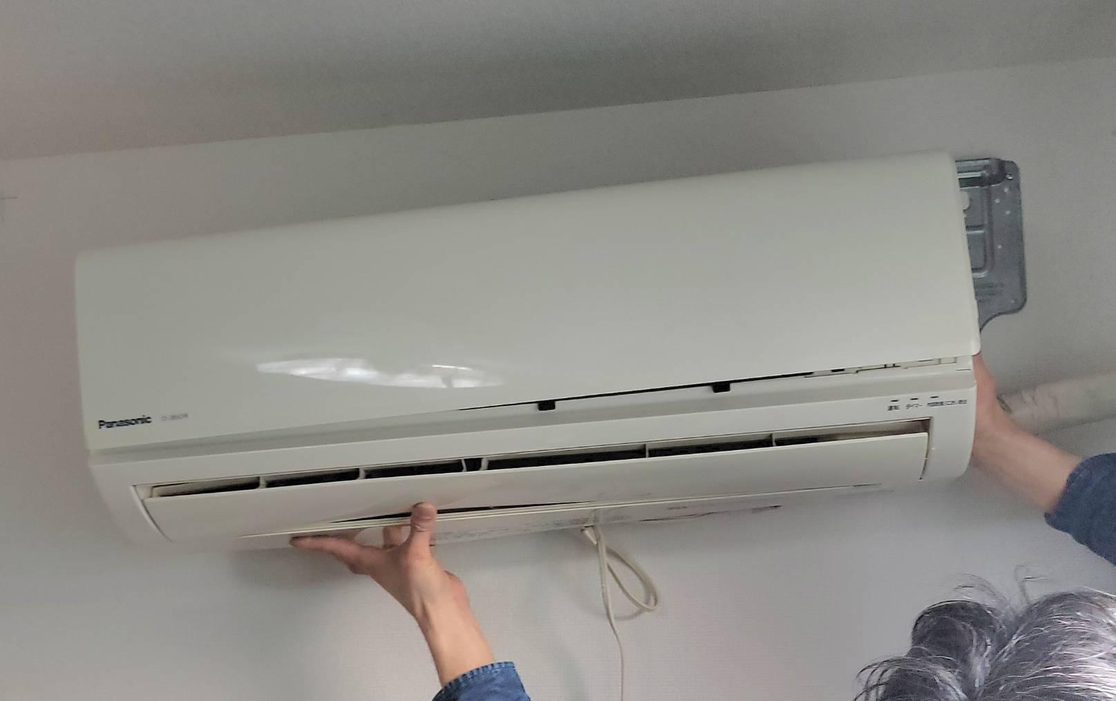 エアコン交換工事様子