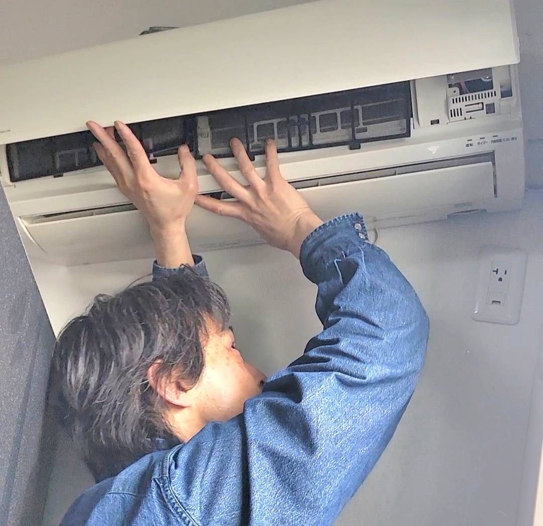 エアコン交換工事様子