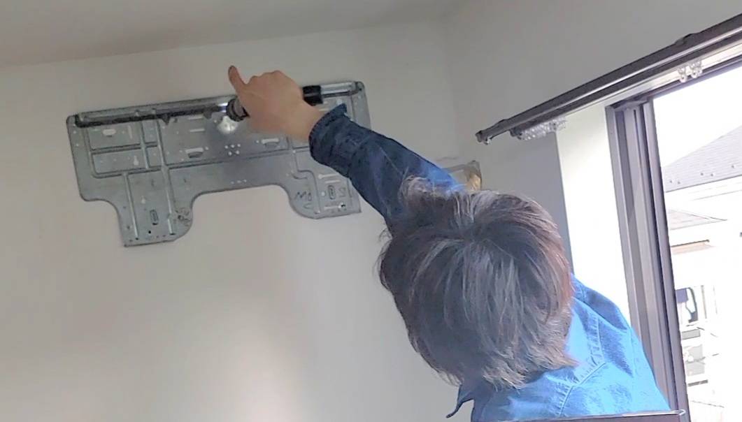 エアコン取り外し工事様子