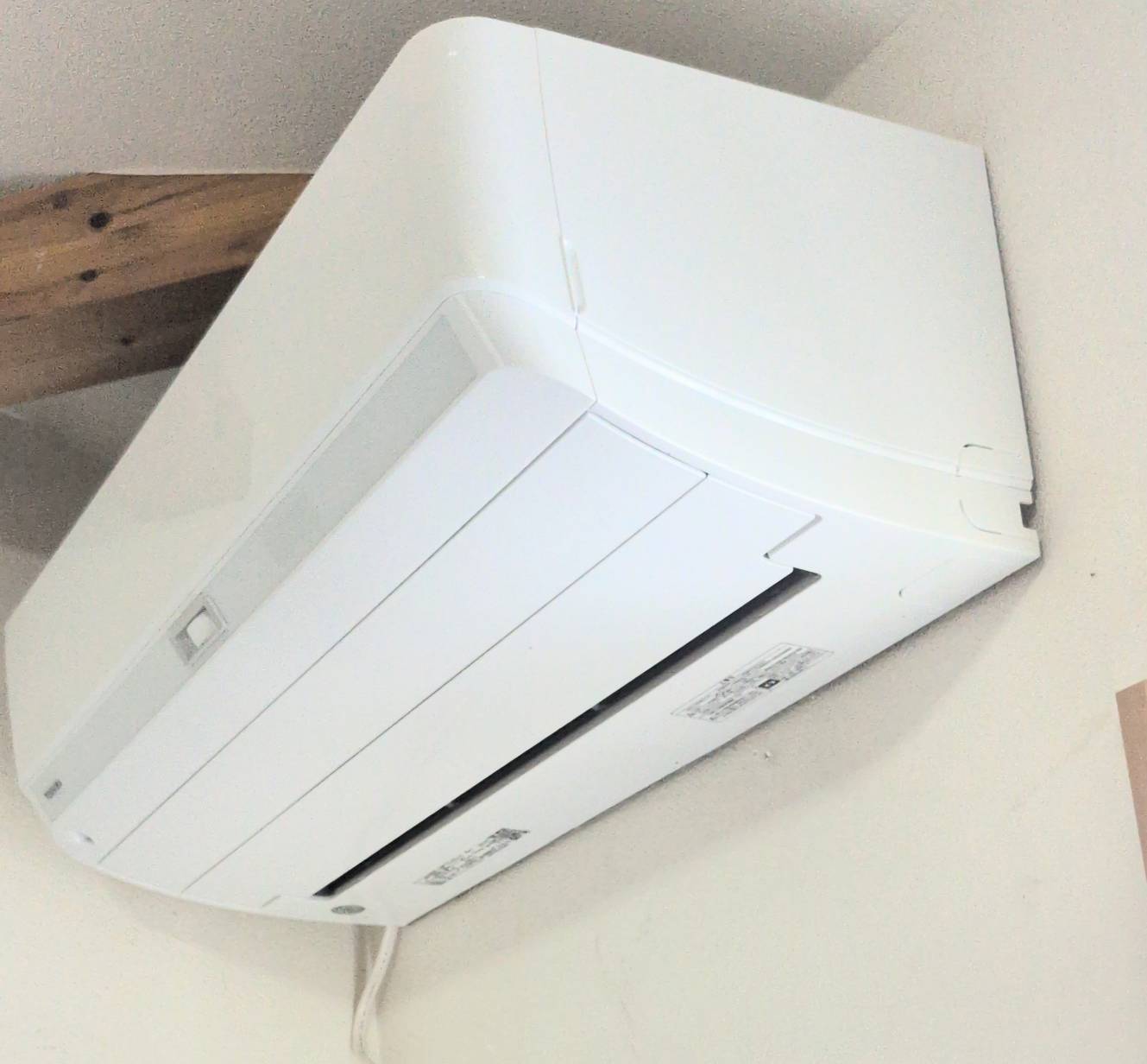 エアコン取り付け後の様子