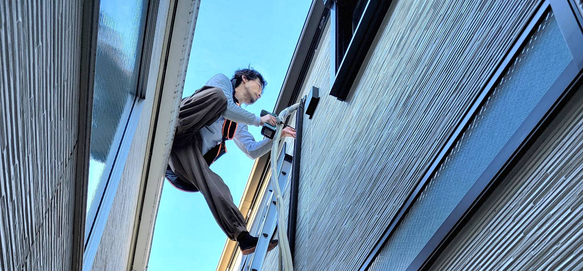 エアコン取り付けの様子