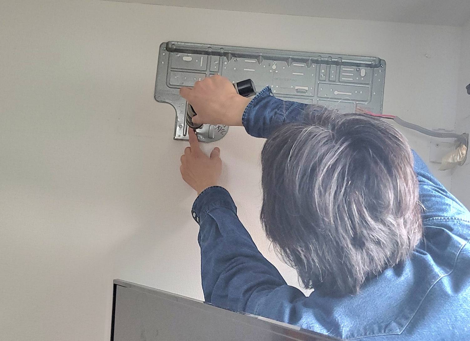 川崎市でエアコン取り付け工事行いました