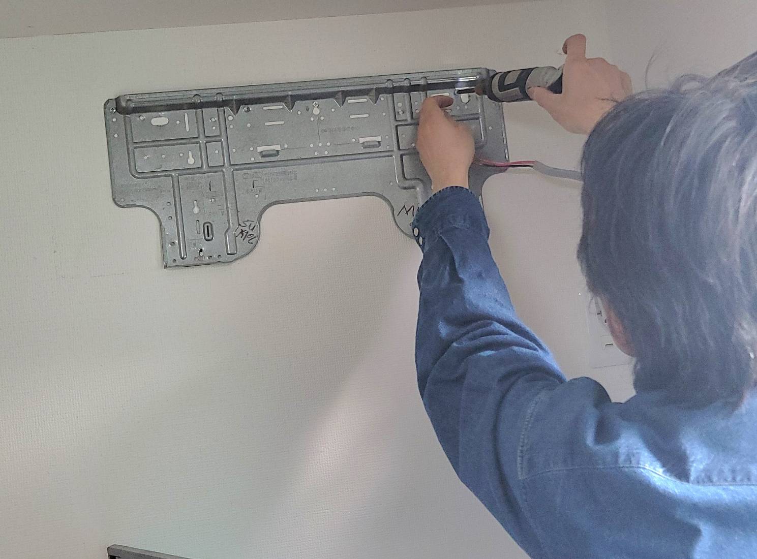 川崎市でエアコン取り付け工事行いました