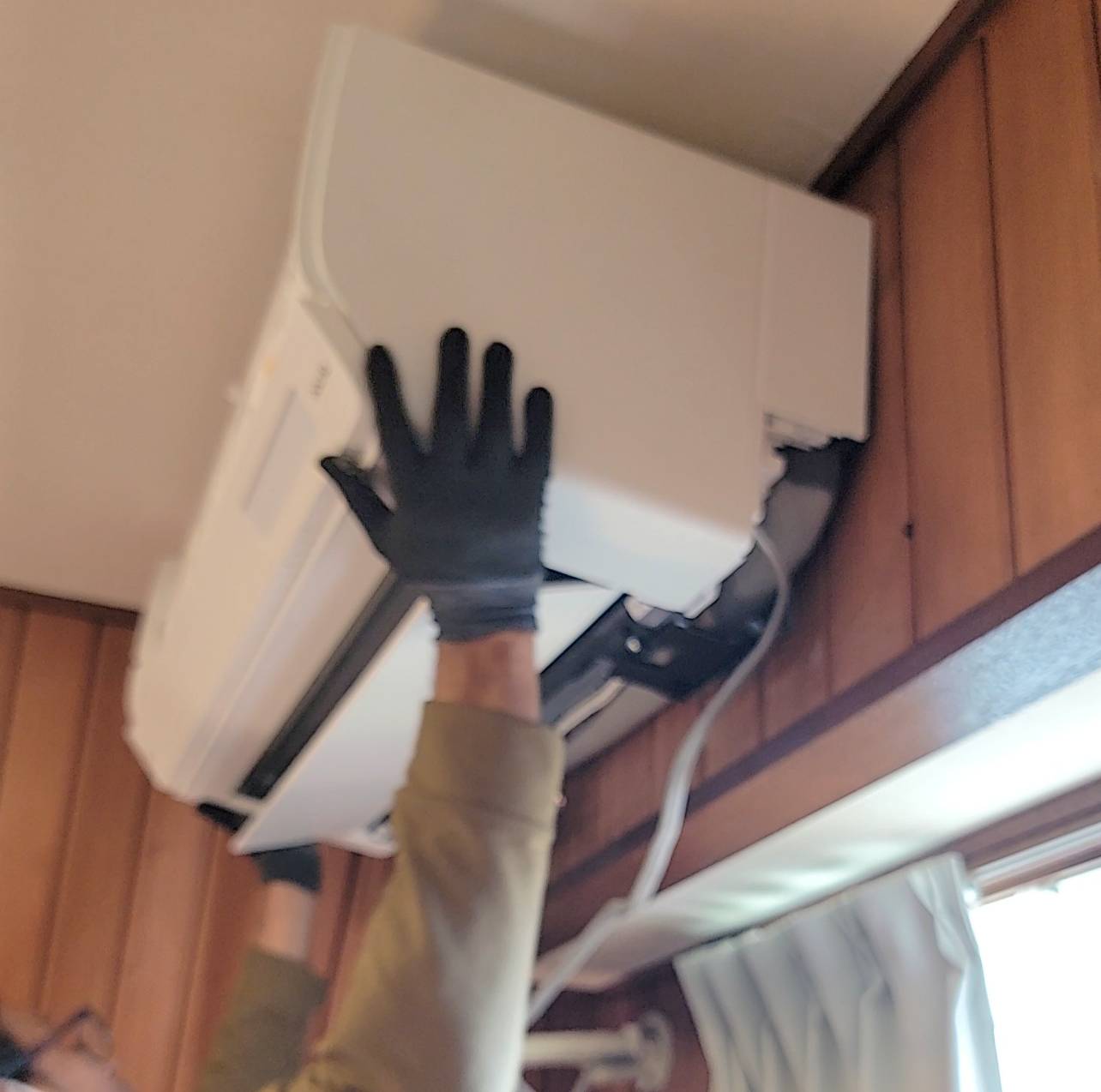 エアコン取り付け工事