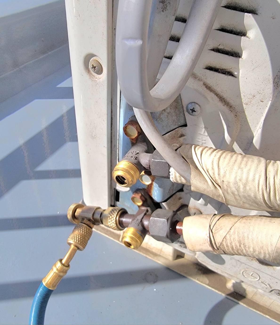 エアコン取り付け工事